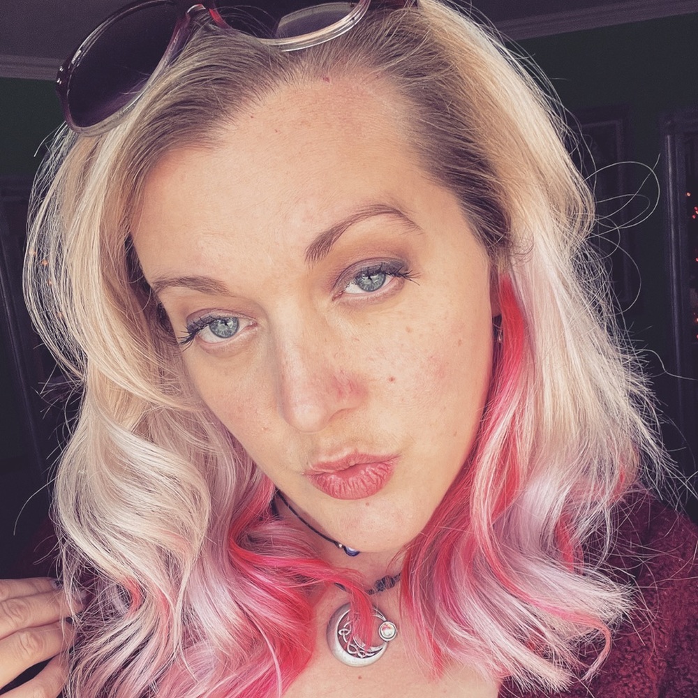 Meet your Posher, Sabrina